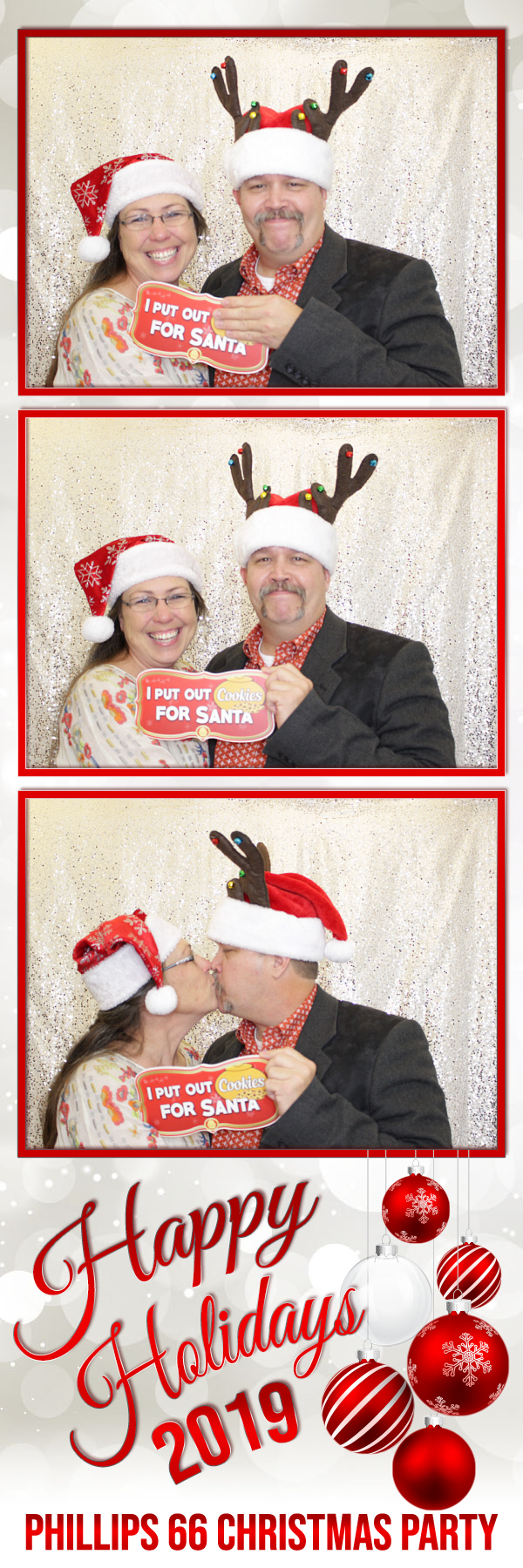 Phillips 66 Christmas Party | View more photos from the event at gallery.photoboothbillings.com/u/PhotoBoothBillings/Phillips-66-Christmas-Party